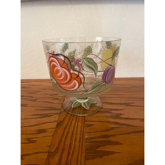 Fifth Avenue Crystal LTD hand painted footed fruit or salad bowl - Picture 1 of 6